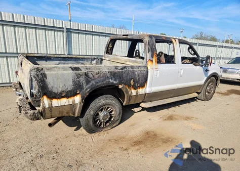 2005 Ford F250 Super Duty z USA, uszkodzony, nr VIN 1FTSW20535EC60448